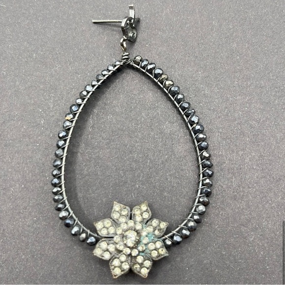 Peruvian Connection Jet Black Iridecensent  Antiqued beaded hoop post earring - Picture 7 of 11